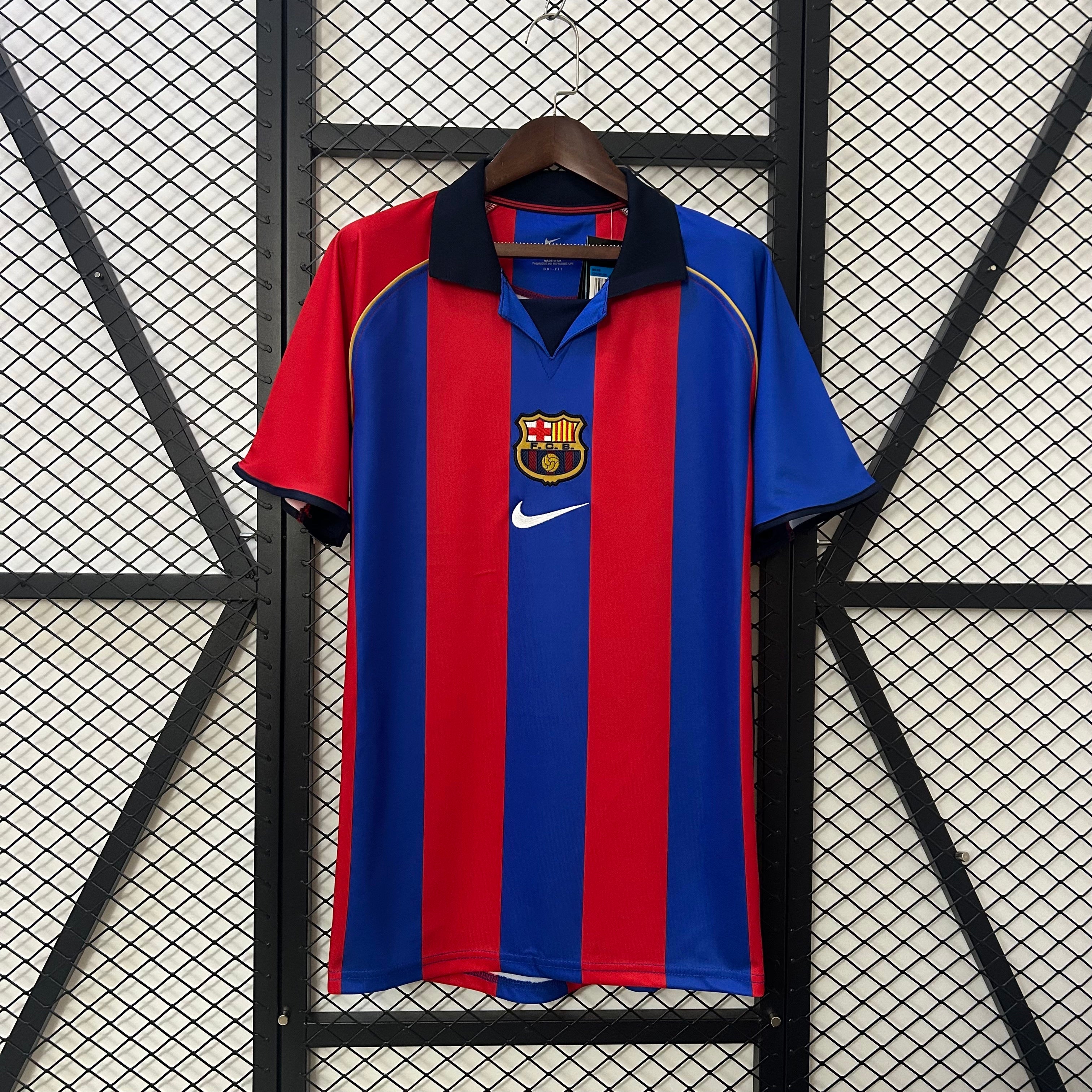FC Barcelona Camisola RETRO 2001/2002