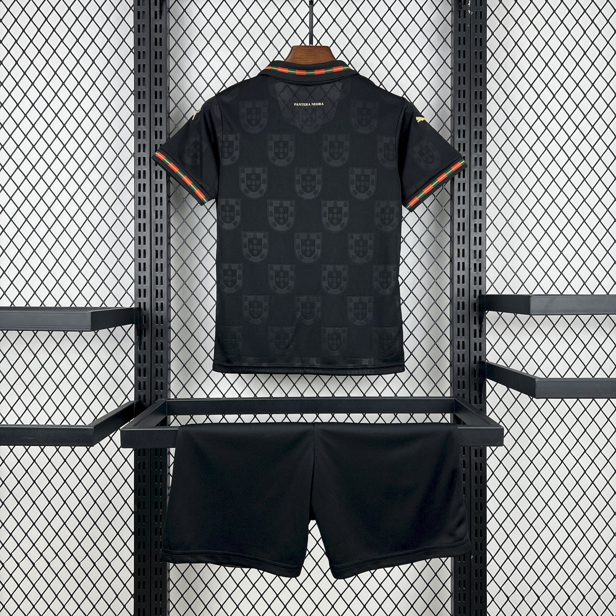 Portugal Kit Criança Camisola Pantera Negra 2026