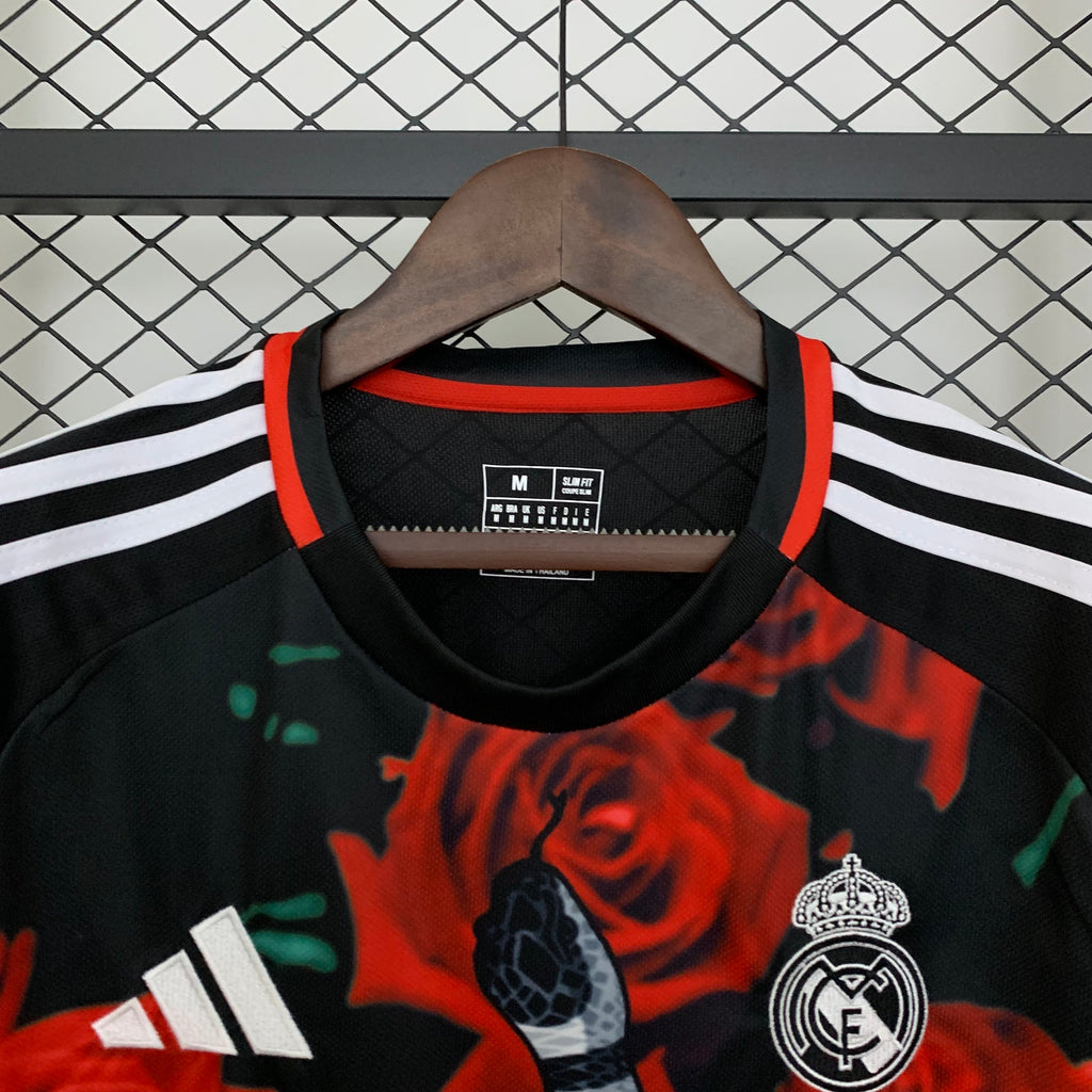 Real Madrid 25/26 Concept Red Snake
