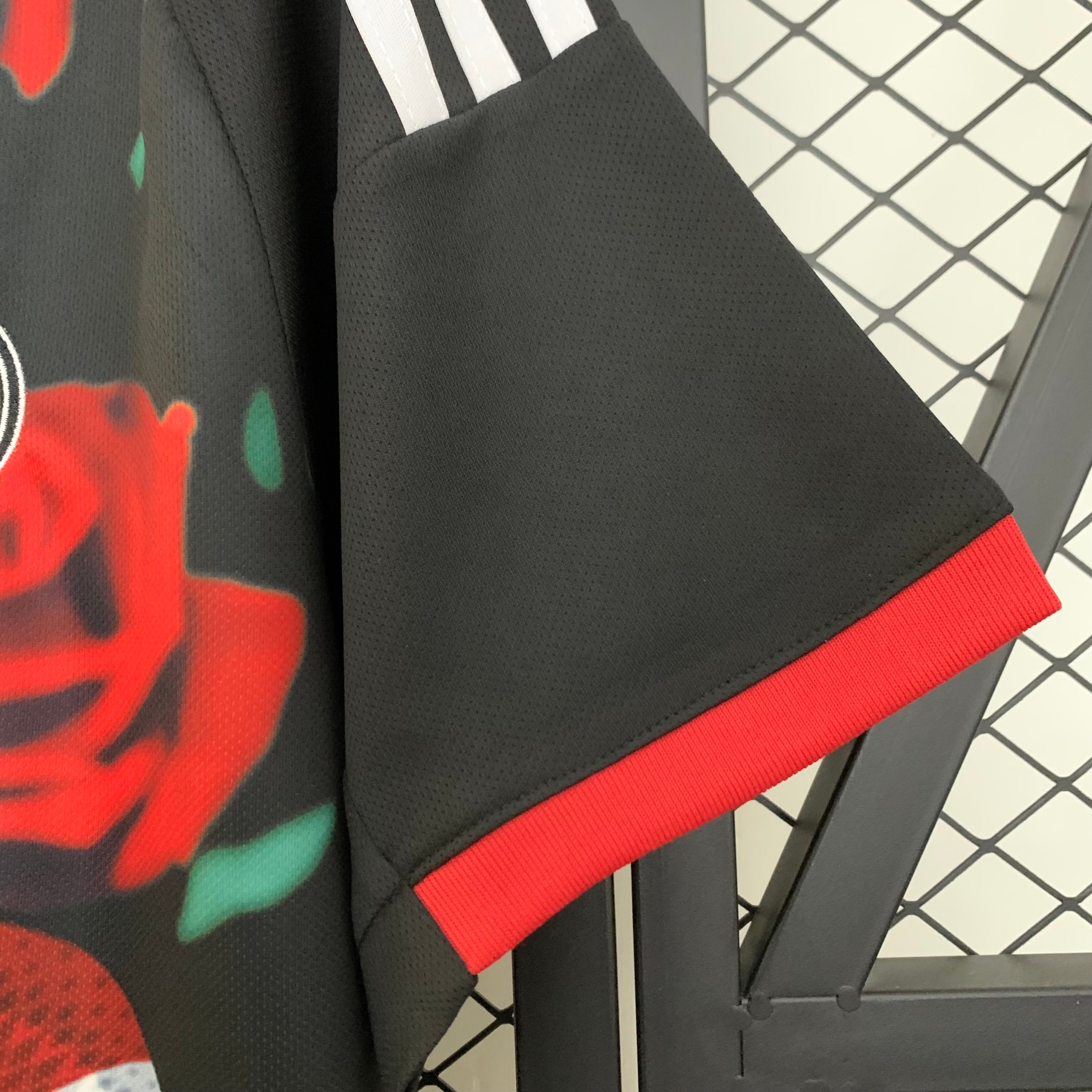 Real Madrid 25/26 Concept Red Snake